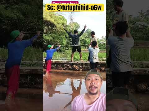 Engkong bambu seru banget!!? #comedy #funny #shorts #lucu thumbnail