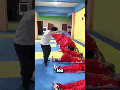 La Mejor Escuela De Militares 😱 thumbnail