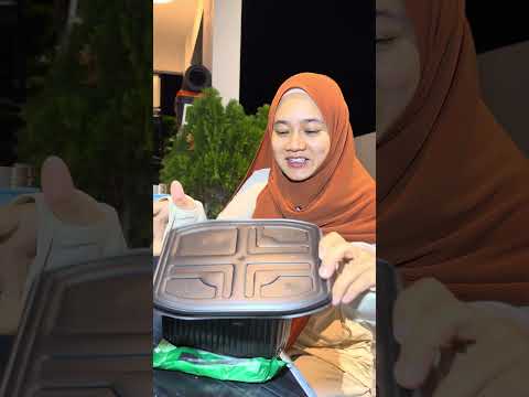 BERBUKA PUASA MAKAN SELF HEATING NOODLE BEEF & RICE BEEF THONG BOWL. thumbnail