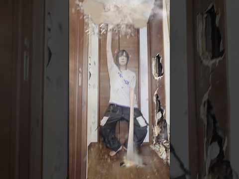 No one can stop my dance even in a small room #shorts thumbnail