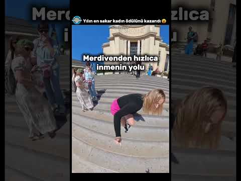 Abla Hala Yuvarlanıyor 😝 Sakar Kadın #akımvideoları  #komikyorumlar thumbnail