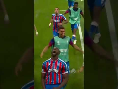 ¡EL PALACE PEGÓ PRIMERO! Mateta marca el gol que podría ser del título de Conference League thumbnail