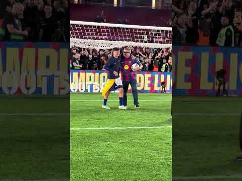 Pedri vs dad, tradition that never dies 🫶 #shorts #fcbarcelona #pedri thumbnail