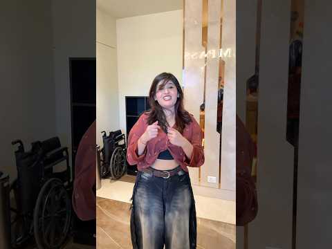 Kya apne pass bhi esa dost hai 😒 || Jaanvi Patel #shorts thumbnail