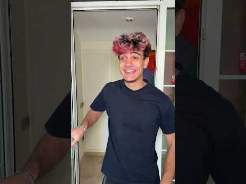 TENGO un SUPERPODER y APARECE un COCODRILO en mi PISCINA! thumbnail