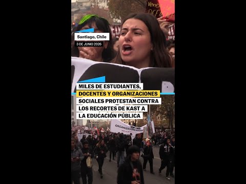 GASES y CAÑONES DE AGUA contra estudiantes en CHILE: la primera gran MARCHA contra KAST #shorts thumbnail