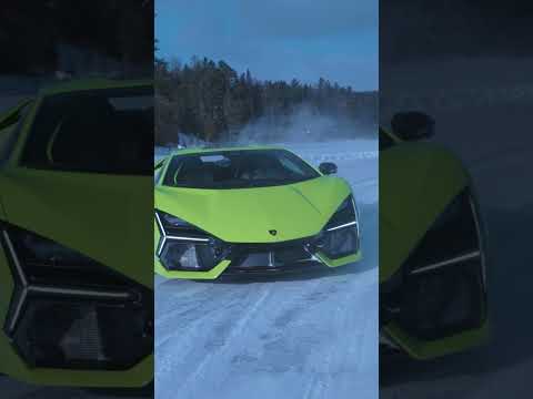Master the Ice, Feel the Thrill: Esperienza Neve Canada thumbnail