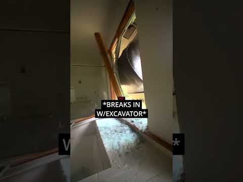 Dad Delivers Toilet Paper… With an Excavator 😭🏗️ thumbnail
