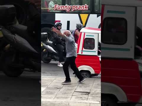 Funny prank😂#funny#prank#funnyprank#funnyvideos#funny thumbnail