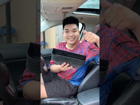 Wow. Hộc tiện ích trên oto 🚖🚗👍🏻😳 thumbnail
