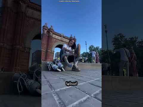 فات القطار، لكن الفتاة لم تضيع. thumbnail