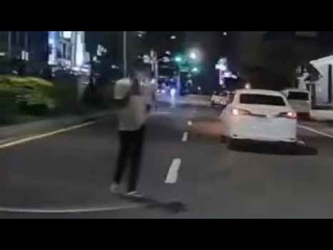 這是最近很紅的喪屍嗎 thumbnail
