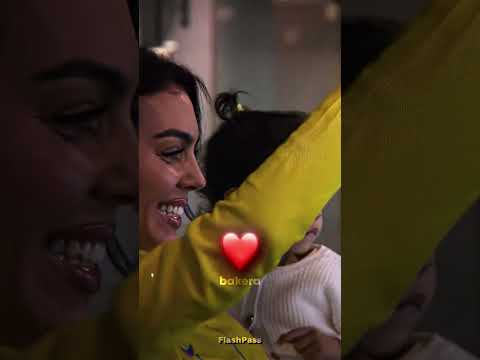 Cuando Georgina vio la celebración de Ronaldo 😂 thumbnail