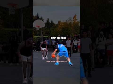 Unbelievable 1v1 Finish?? #basketball #nba #sports thumbnail