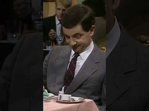 While Waiting for Food, At Least Behave Properly, Bean!  #classicmrbean #britishcomedy #classicbean thumbnail