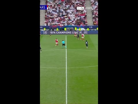 What a hit this was from Kai Havertz! 🤯 #arsenal #UCL #UCLfinal #kaihavertz thumbnail