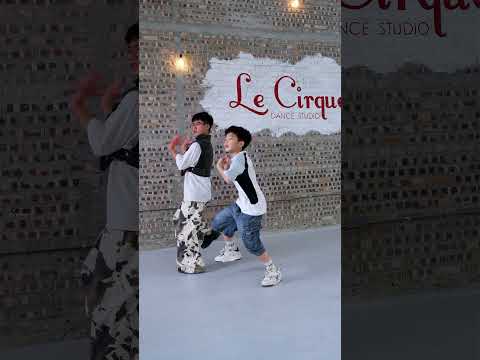 Follow us #dance #lecirque #day #nhay #minhx thumbnail