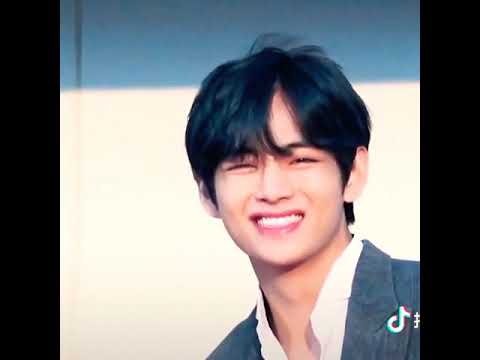 Oh that smile☺️| Taehyung?#bts ?#kpop #jungkook #jimin #btsarmy #suga #jin #jhope #taehyung  #v #rm thumbnail