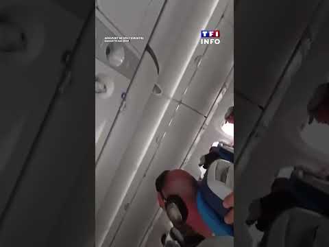 Croatie : frayeur en plein décollage, un avion dérape et sort de la piste ?｜TF1 INFO thumbnail
