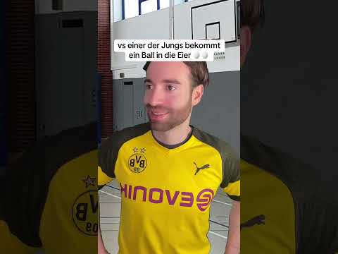 POV: Im Sportunterricht Ball in die EIER ⚽️🥚🥚😱 thumbnail