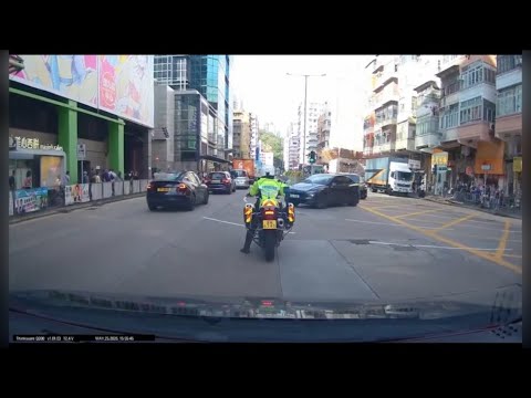 車CAM直擊 - Teslun 違例U-turn 阻住晒 巧遇鐵馬🫢 (轉載)  thumbnail