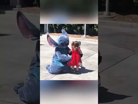 Nadie esperaba que Stitch hiciera esto por ella #Disney #Surprise #Heartwarming thumbnail