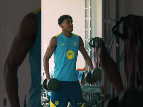 A recovery session with Lamine Yamal 👊 #shorts #fcbarcelona thumbnail