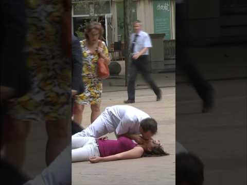 #kiss #love #prank  #remigaillard 😘 thumbnail