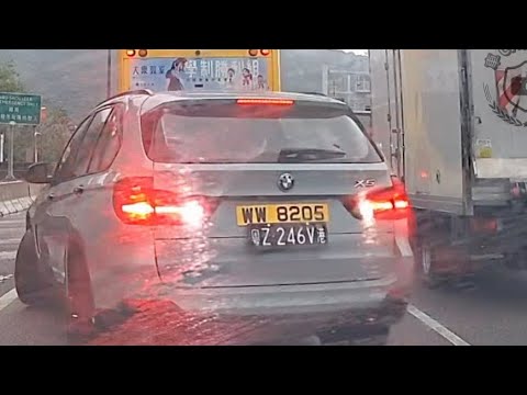 車CAM直擊 - 嗰個好似你咁仲得了嘅 見塞車就任我行 WW8205  thumbnail