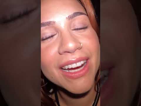 Je moet iets overhebben voor een slaapplek 😅🦶 #zomerzondercenten #npostartnext thumbnail