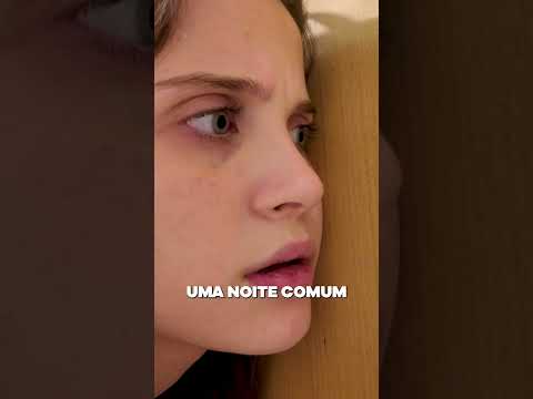 A MENINA ESTRANHA VOLTOU! thumbnail