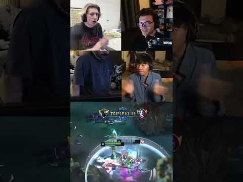 I PLAYED IN THE BIGGEST LEAGUE TOURNAMENT EVER! 😎 thumbnail