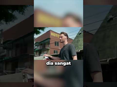Youtuber Membantu Google Maps Dengan Cara Unik thumbnail