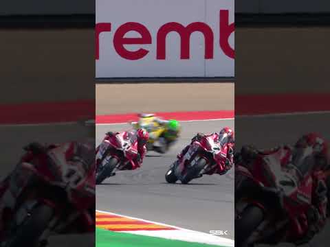 Bulega goes from P3 to P1 in one overtake! 😱 | 2026 #AragonWorldSBK 🇪🇸 thumbnail