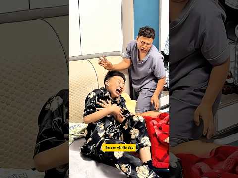 Cậu Bé ngủ mơ bị Tê giác húc làm Bố Mẹ sợ Kinh hồn #shorts #funny #haihuoc thumbnail