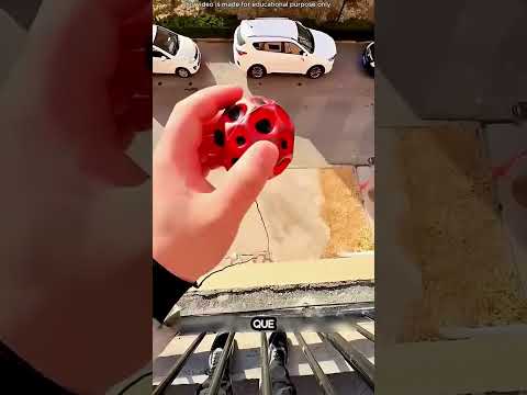Le secret de la boule à 10 pièces thumbnail