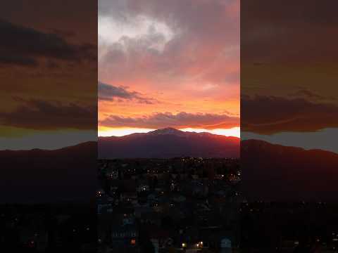 Epic Sunset over Pikes Peak! thumbnail