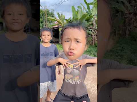 Nyanyi APT Thailand?? thumbnail
