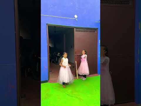 Sister Bahut Gussa Ho Gayi ??? #shortvideo #funnyvideo #comedyvideos #funny #funnyshorts thumbnail