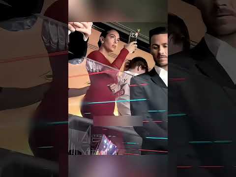 Phản ứng của Ronaldo Jr khi thấy Georgina bị 1 người đàn ông lạ quấy rối? #shorts #ronaldo #viral thumbnail