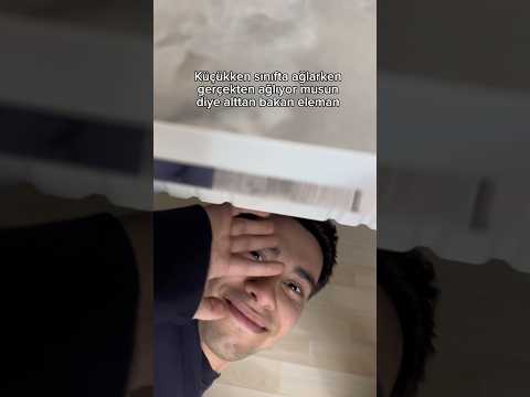 Sınıfta Ağlarken Gerçekten Ağlıyor Musun Diye Alttan Bakan Eleman 😂 thumbnail