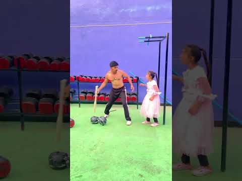 Dumbbell tod diya bhai ne.??? #shortvideo #funnyvideo #funnyshorts #comedyvideos #funny thumbnail
