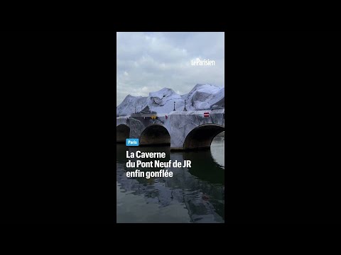 Paris : la Caverne du Pont Neuf de JR enfin gonflée thumbnail