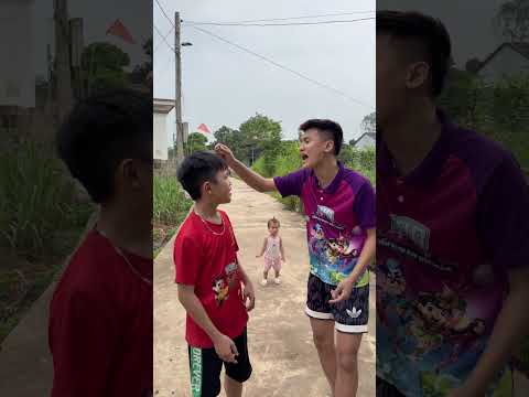 Trên đầu em dính cái gì kìa | Tippi Vips #tippitv thumbnail
