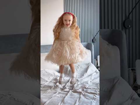 She wanted to be a princess ? filaretiki family #shorts thumbnail
