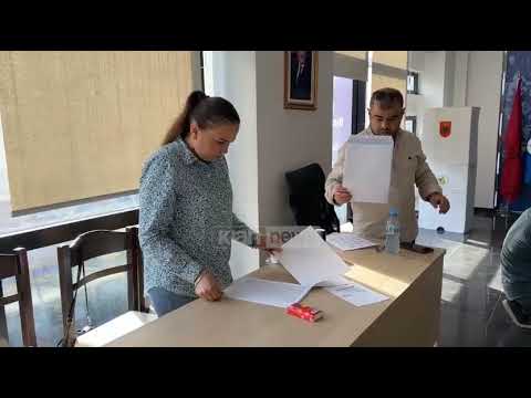 “Po” apo “Jo” për Berishën? Demokratët vendosin sot për kreun e PD-së thumbnail