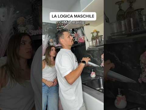 LOGICA MASCHILE😒 #vitadicoppia #maritoemoglie #logicamaschile #lavareipiattivspulirelauto #comedy thumbnail