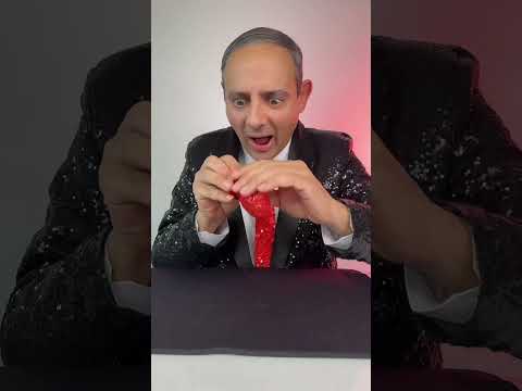 Magic? 😮 | Arnaldo Mangini #comedy #magic thumbnail