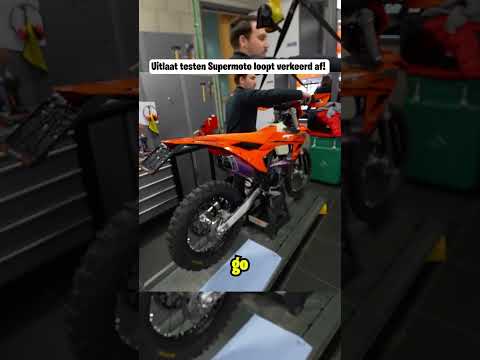 Uitlaat testen Supermoto loopt verkeerd af! thumbnail