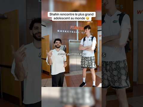 Le plus grand basketteur au monde ?? #shorts #france #humour thumbnail